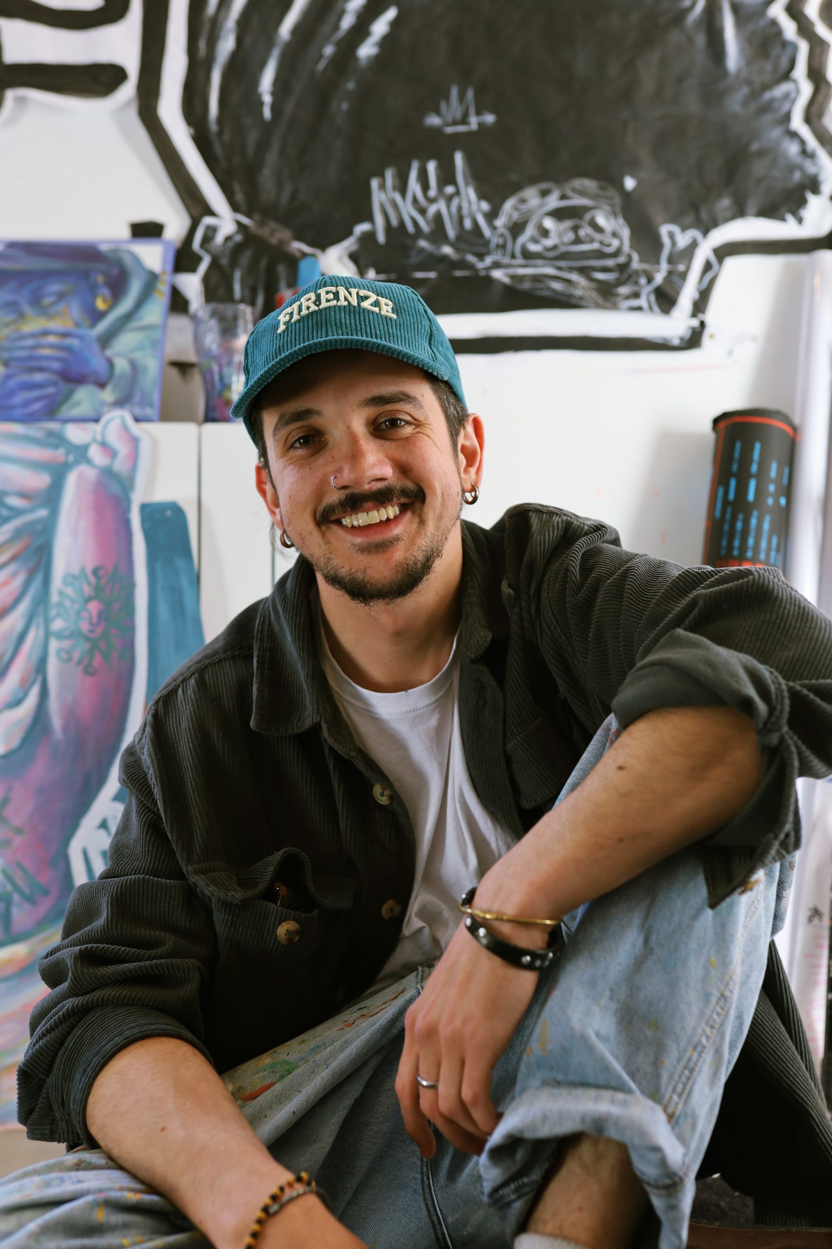 Meta Arte dans son atelier.